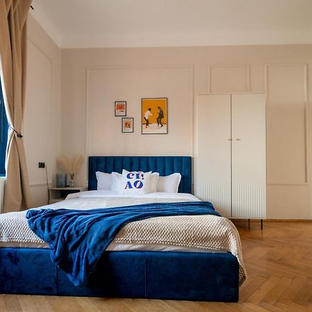 Decebal Central Studio - Elegant And Cozy Stay Arad Extérieur photo
